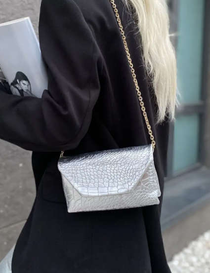 Gümüş Croco Desen Zincirli Çanta