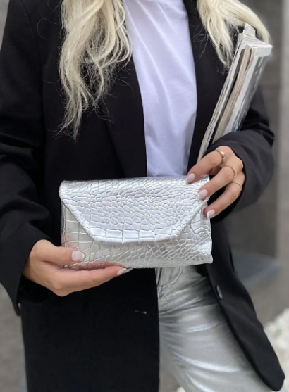 Gümüş Croco Desen Zincirli Çanta